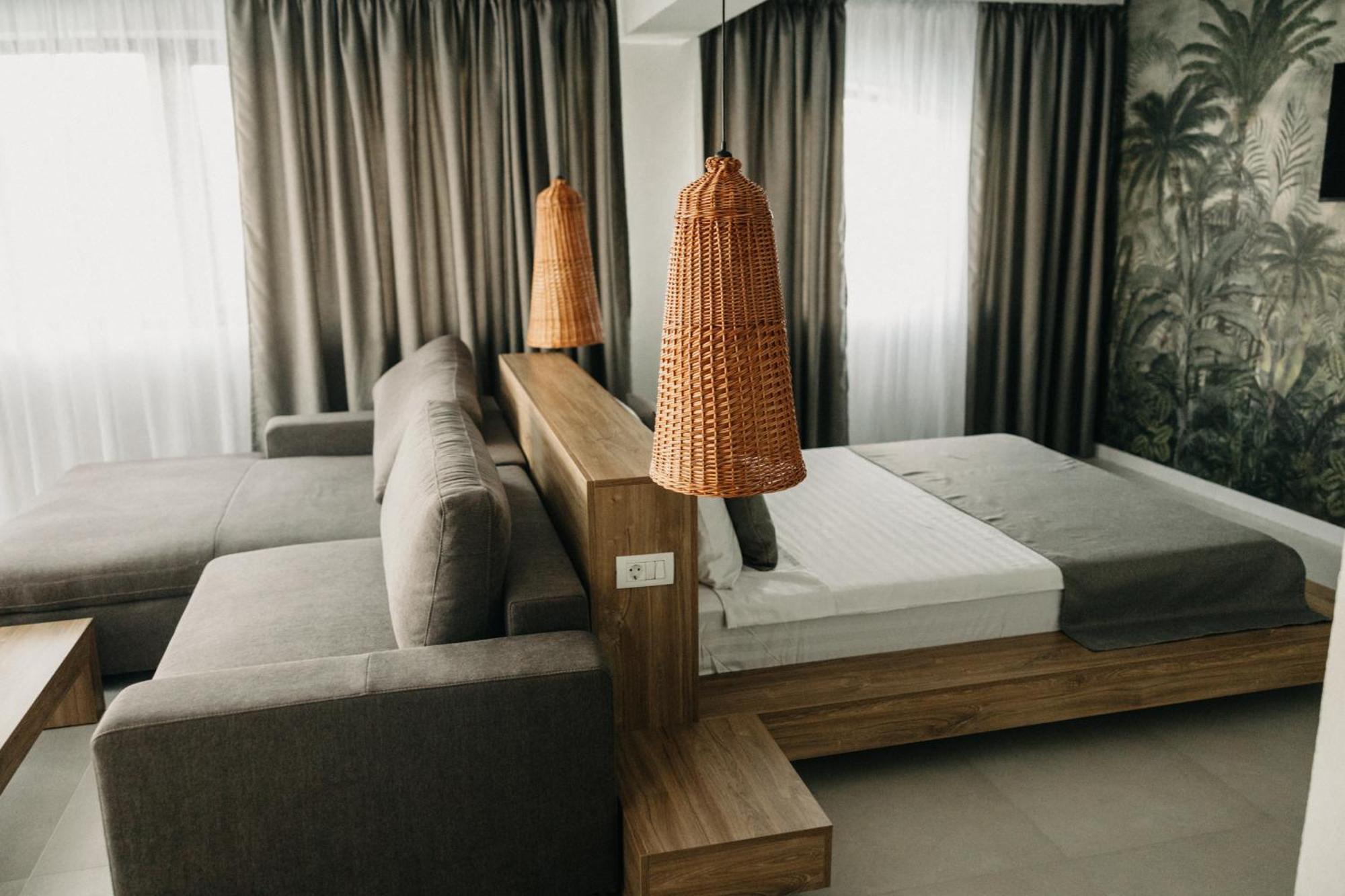 Luuma Hotel Două Mai Екстериор снимка