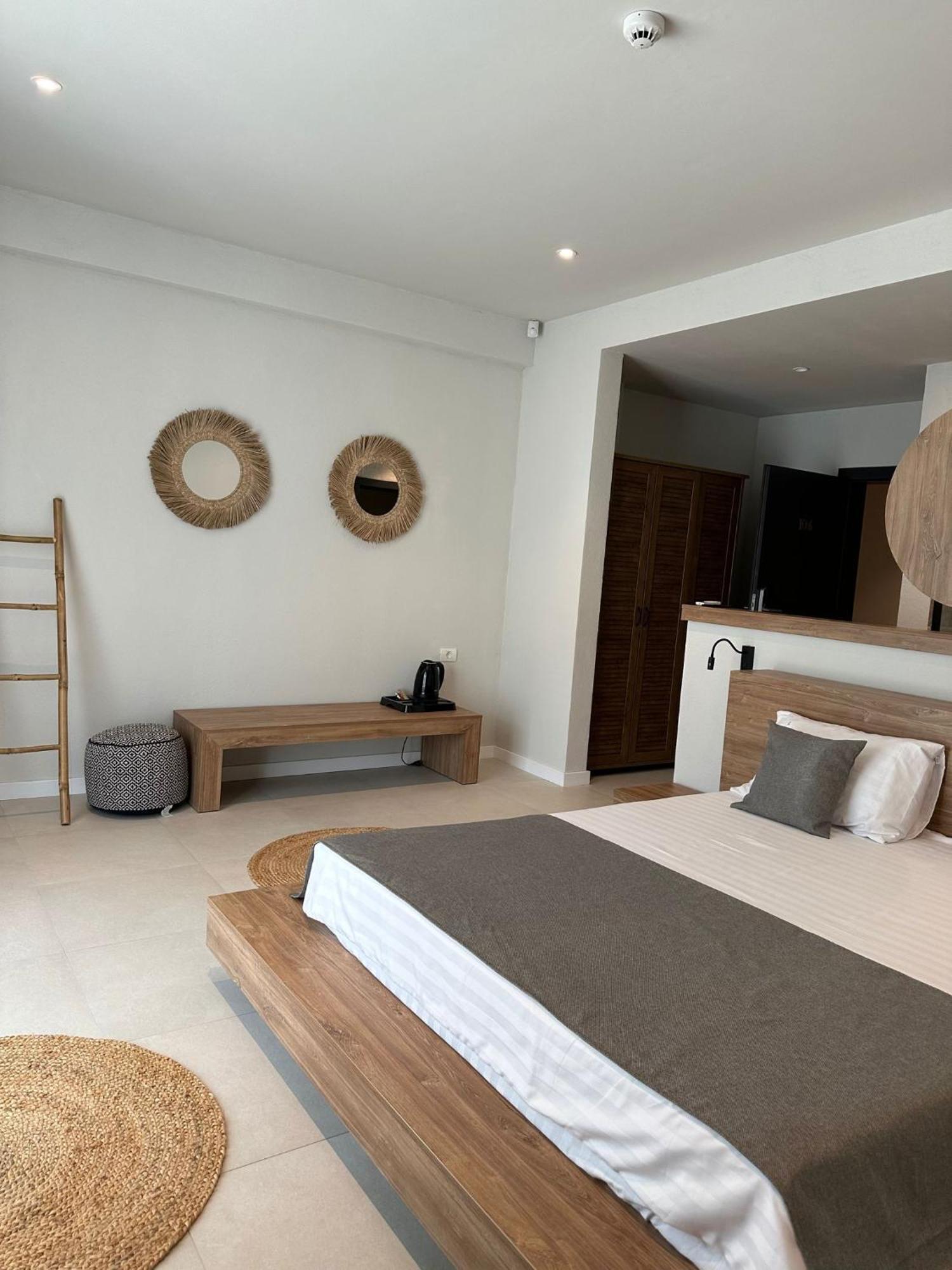 Luuma Hotel Două Mai Екстериор снимка