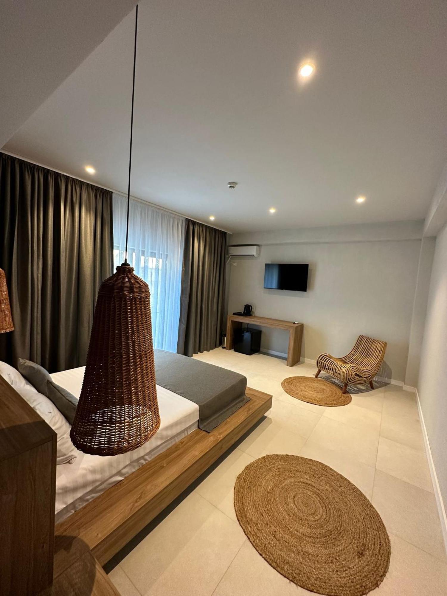 Luuma Hotel Două Mai Екстериор снимка