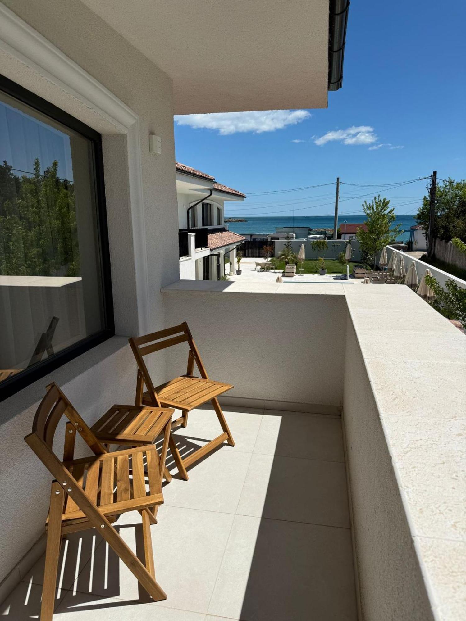 Luuma Hotel Două Mai Екстериор снимка