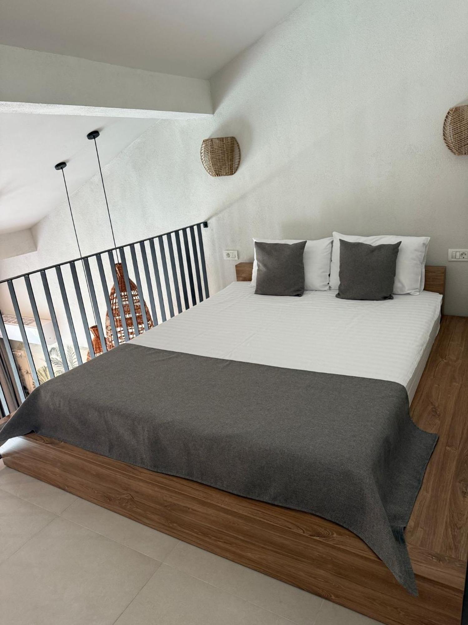 Luuma Hotel Două Mai Екстериор снимка