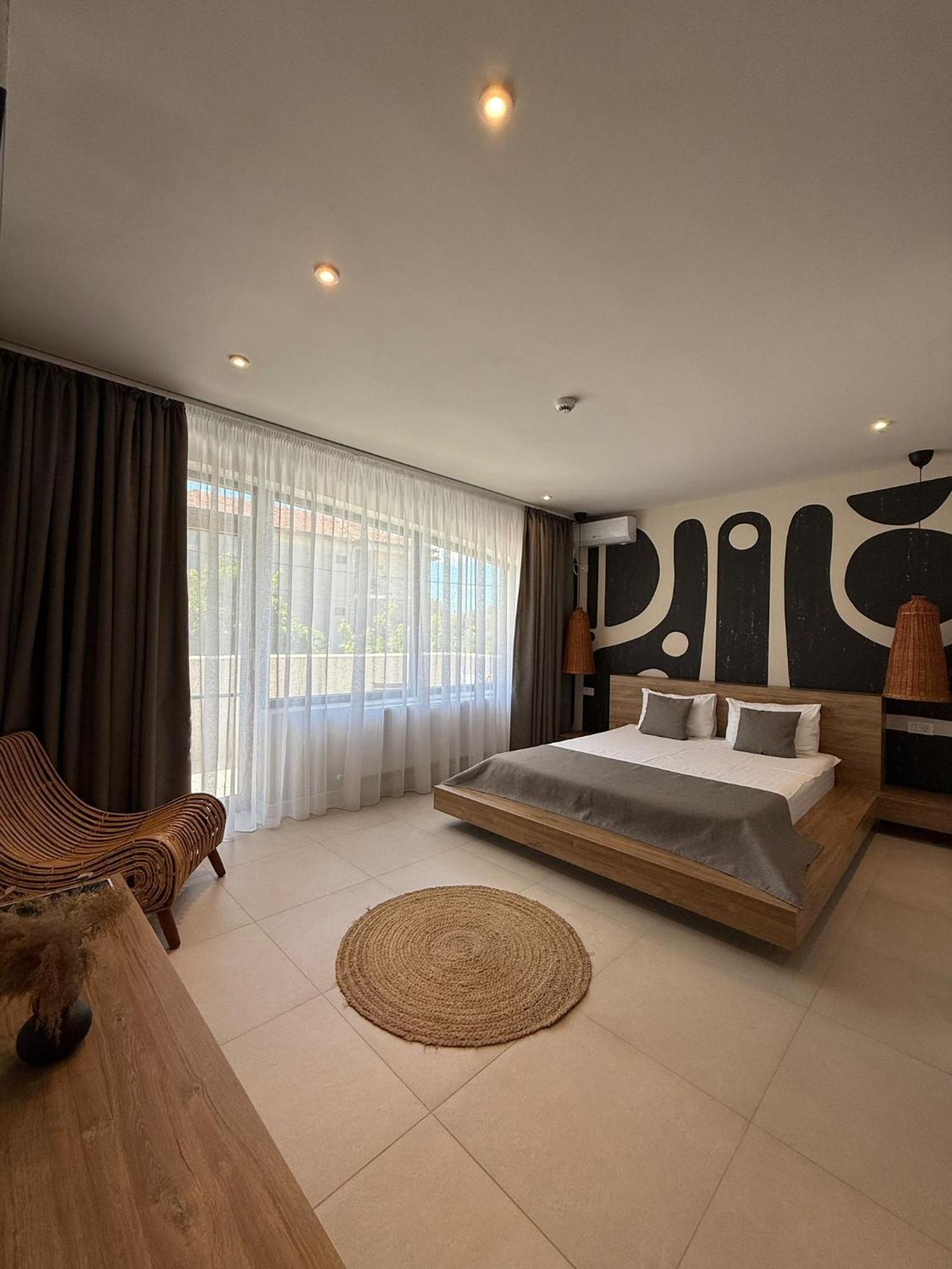 Luuma Hotel Două Mai Екстериор снимка
