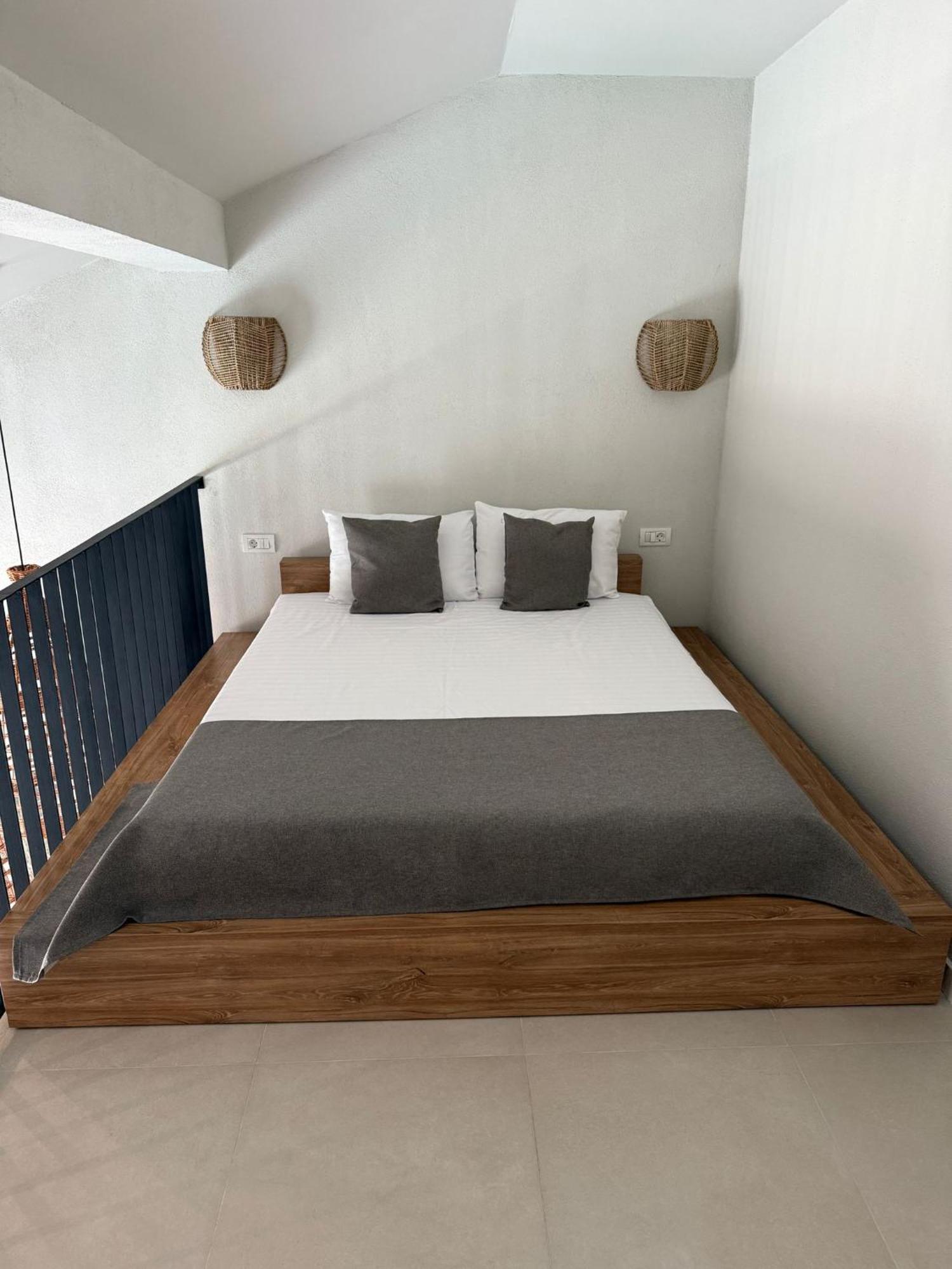 Luuma Hotel Două Mai Екстериор снимка