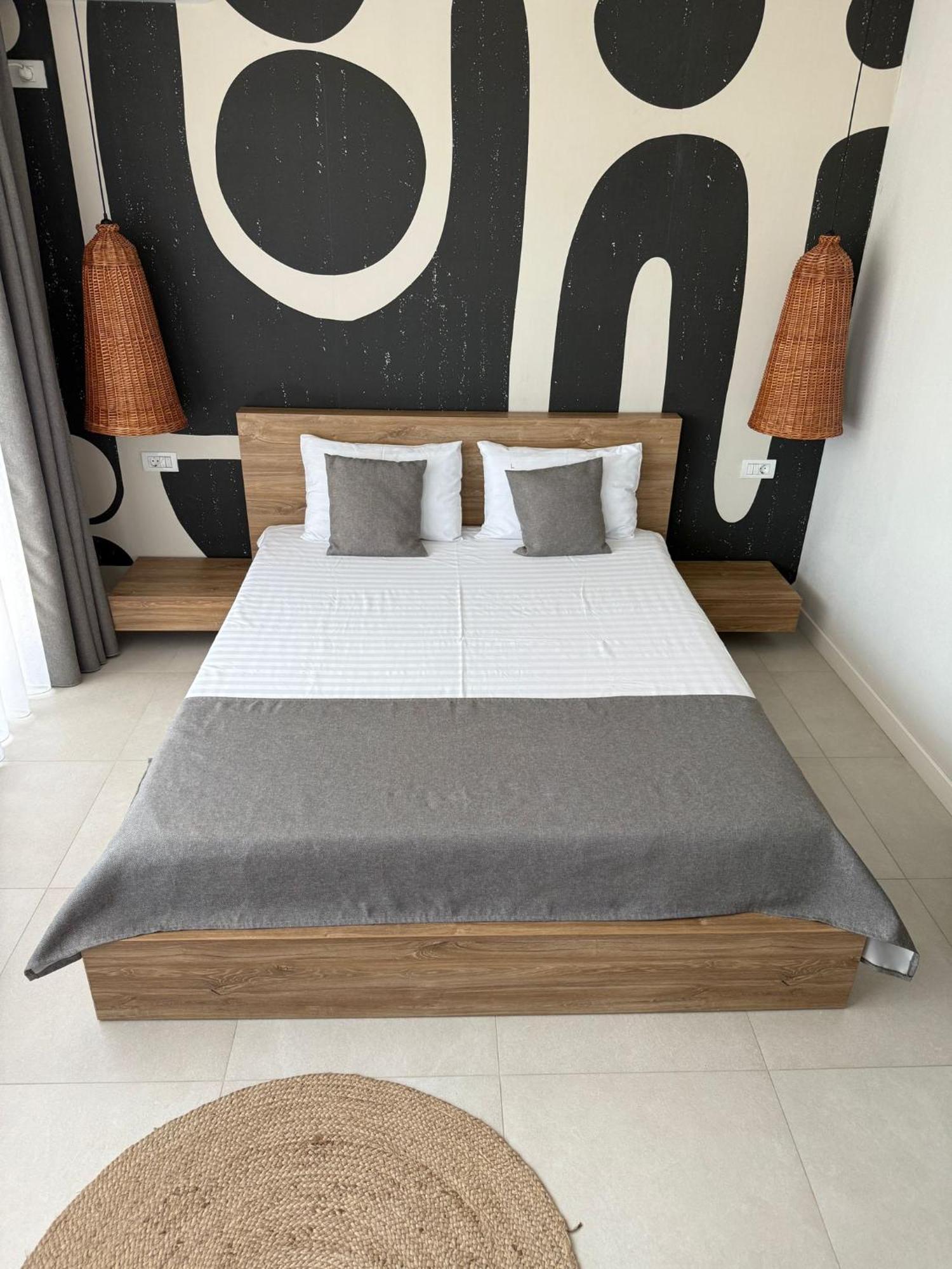 Luuma Hotel Două Mai Екстериор снимка