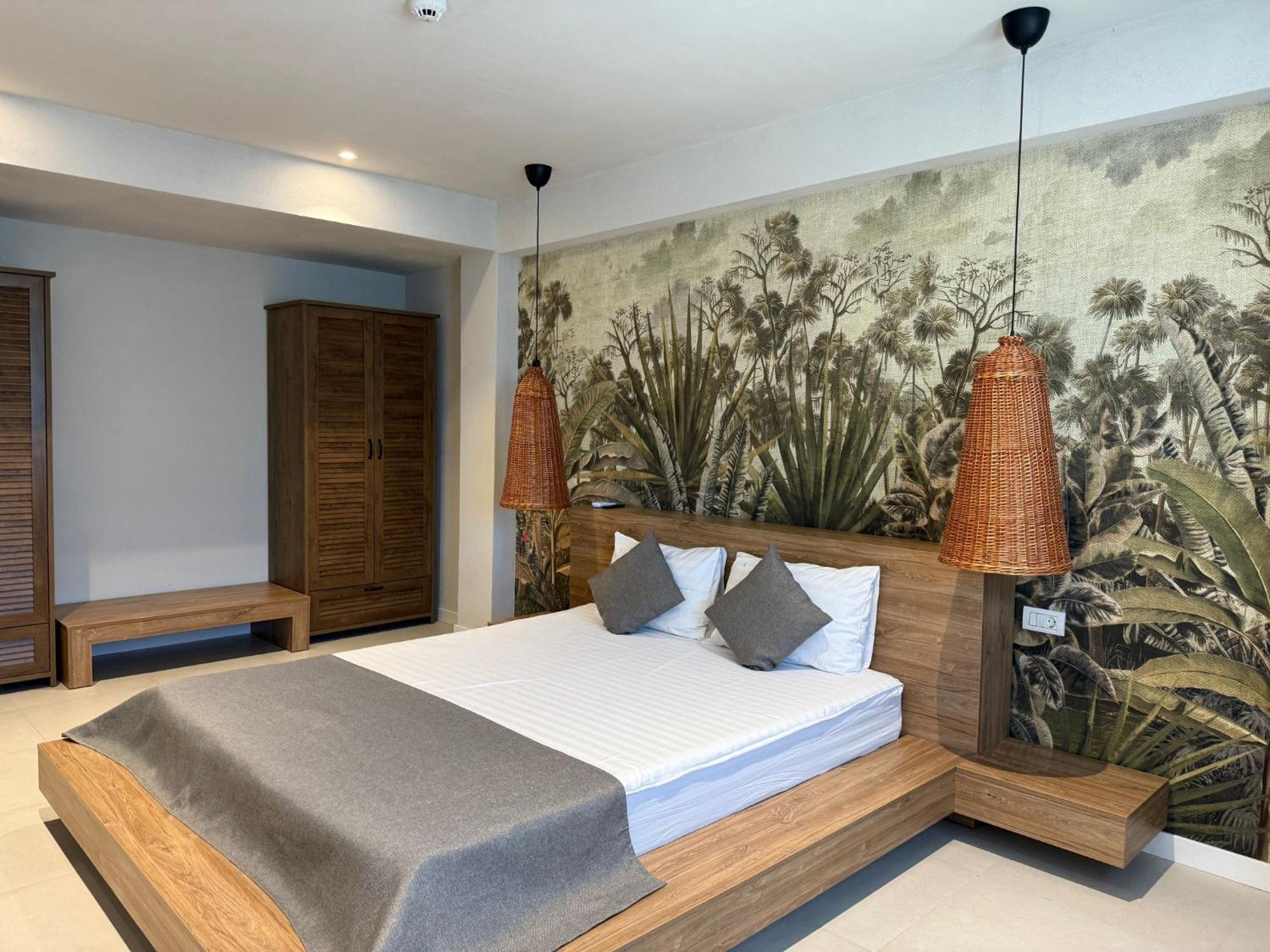 Luuma Hotel Două Mai Екстериор снимка