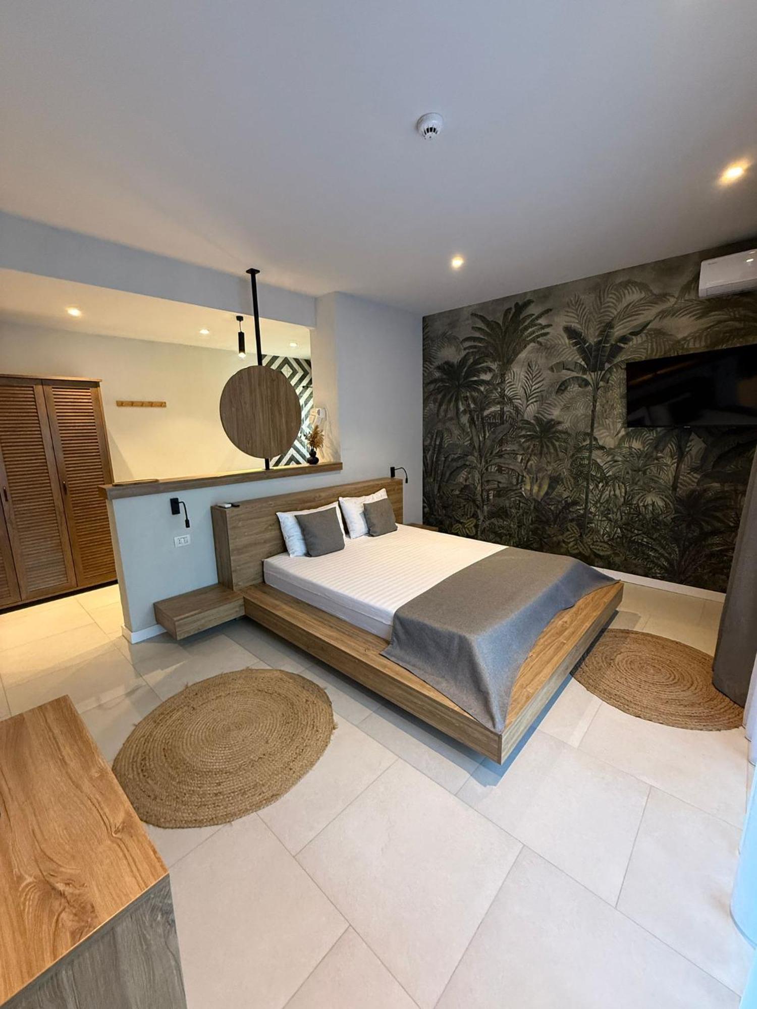 Luuma Hotel Două Mai Екстериор снимка